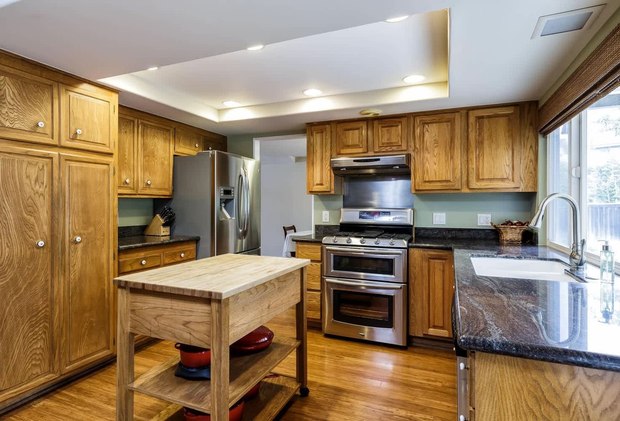 1120 Seal Ct