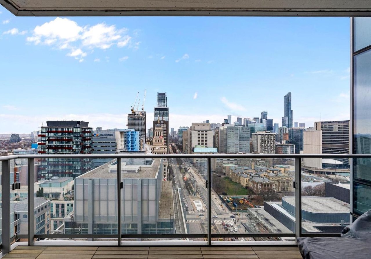 Suite 2605 -180 University Avenue