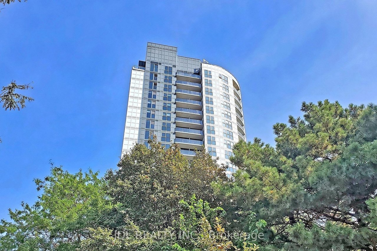 DE CONDOS BY MENKES