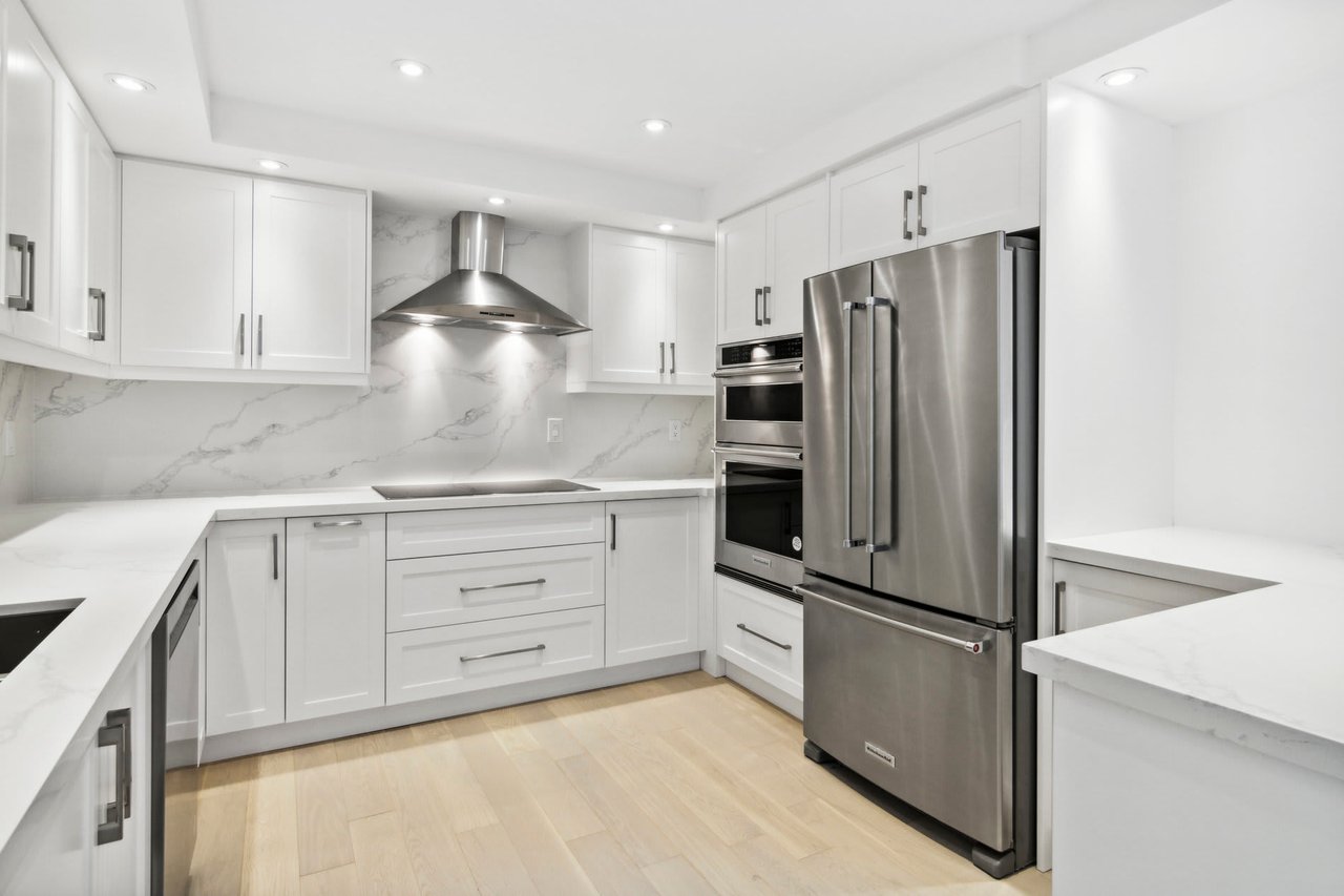65 Skymark Drive #701