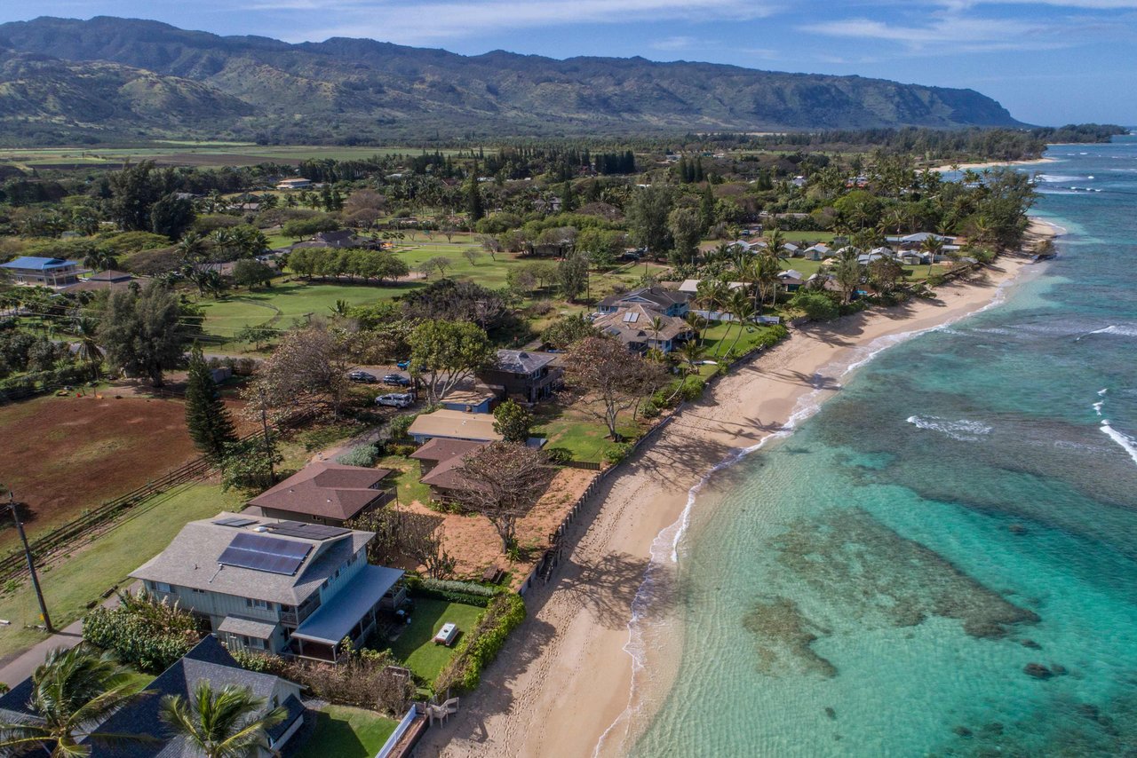 Exquisite Balinese Beachfront