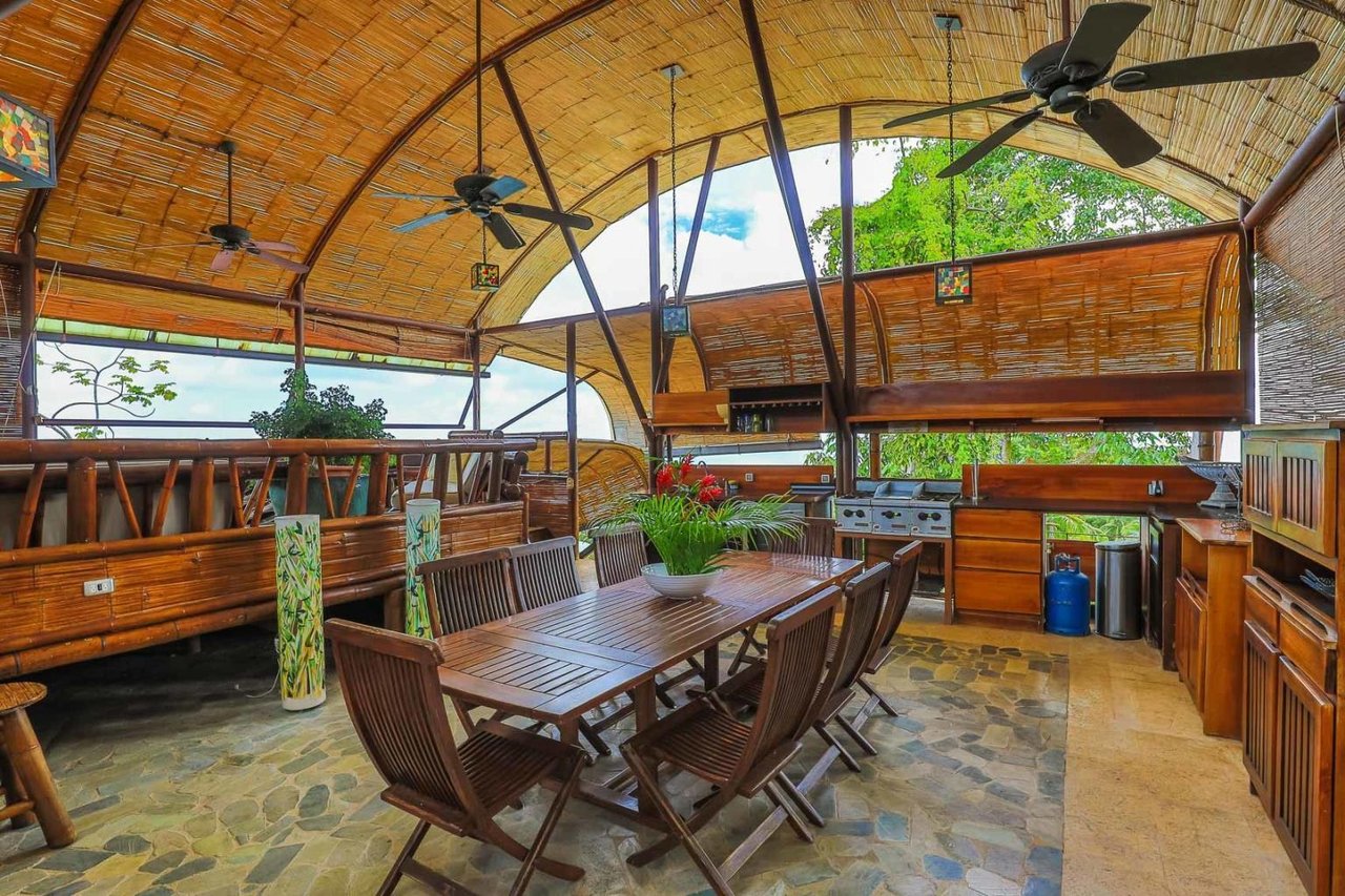Casa Ramon, Stunning Luxury Tropical Villa With Private Spa & Pool
