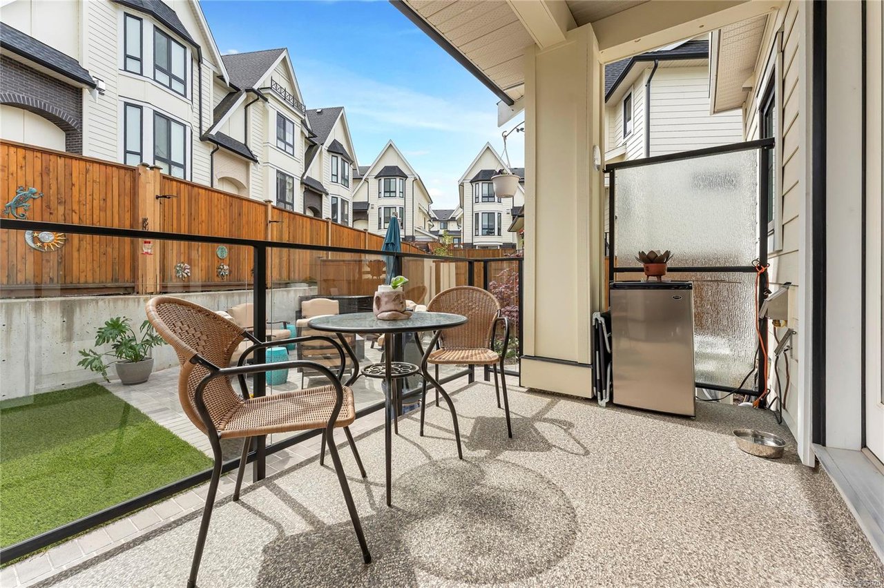 2857 Turnstyle Cres