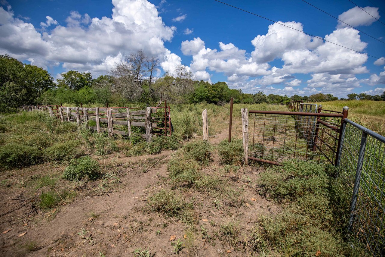 Lovers Lane River Ranch | 140± Acres | DeWitt County