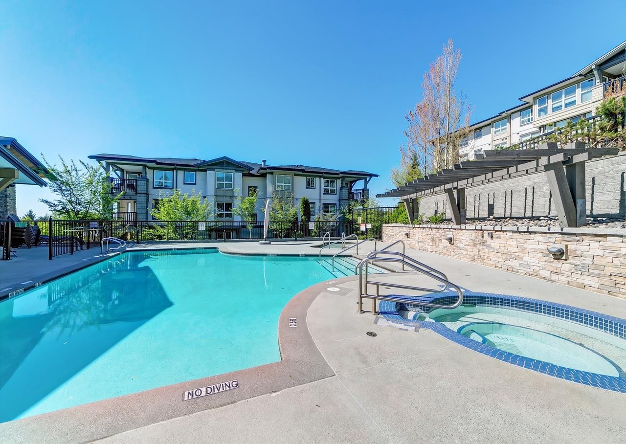 202-3156 Dayanee Springs Blvd
