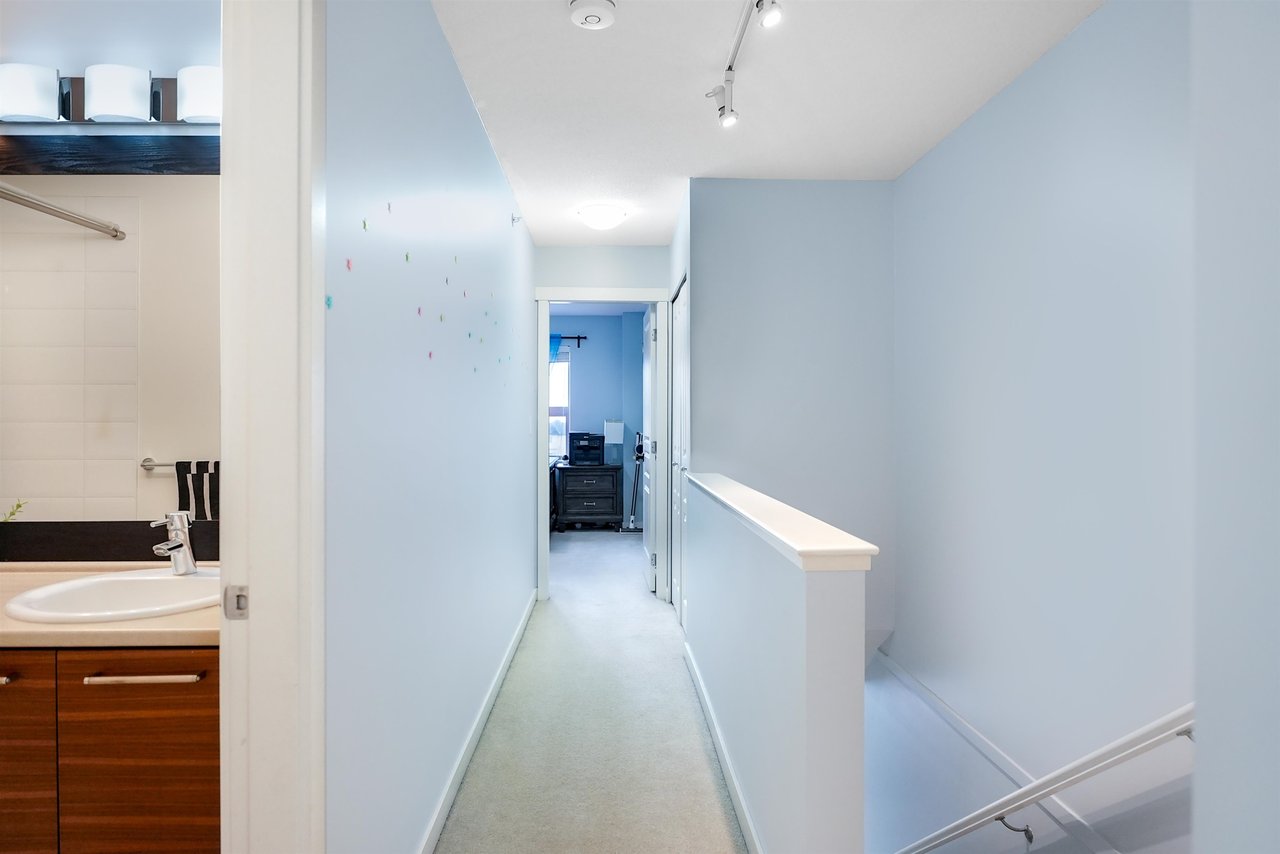 87-7938 209 St