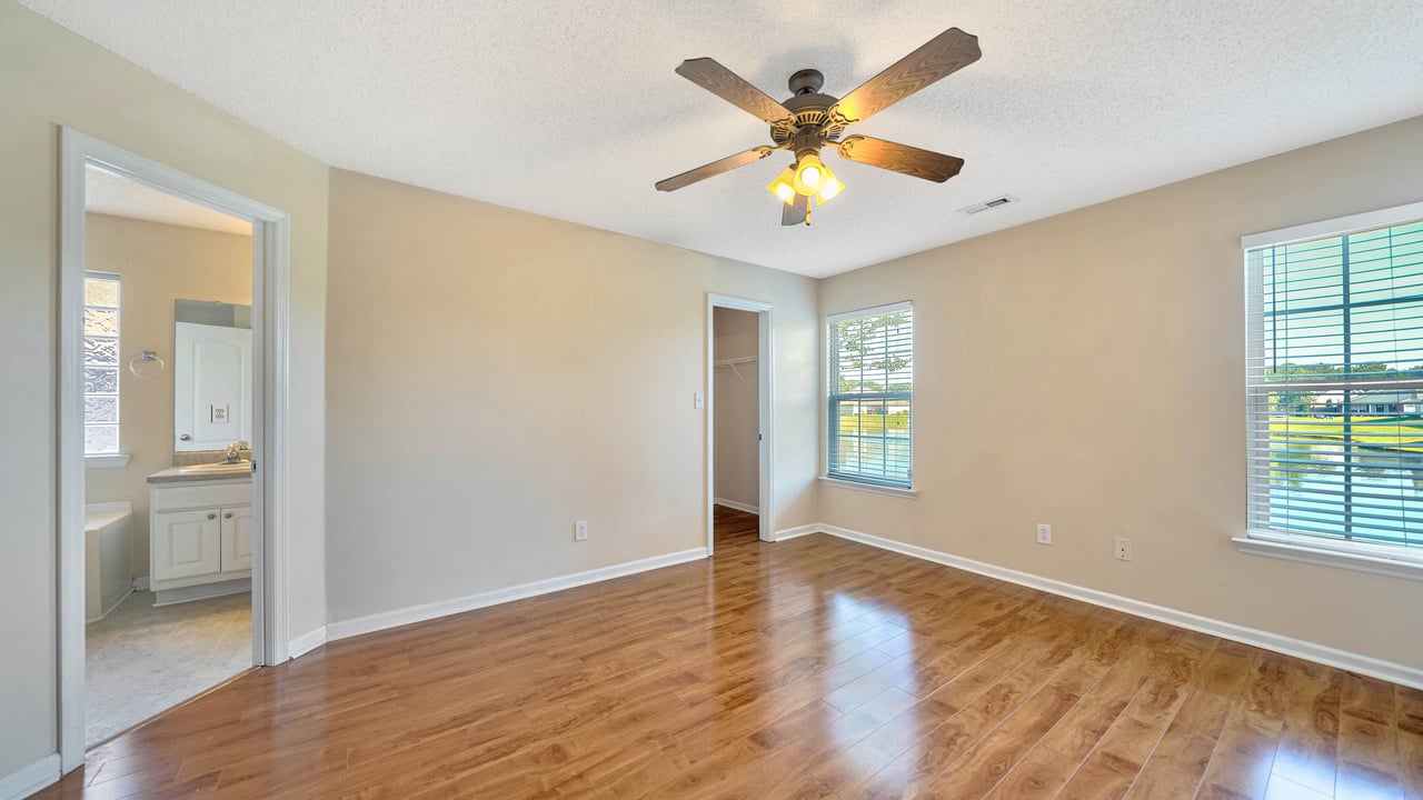 113 NW Imogene Way