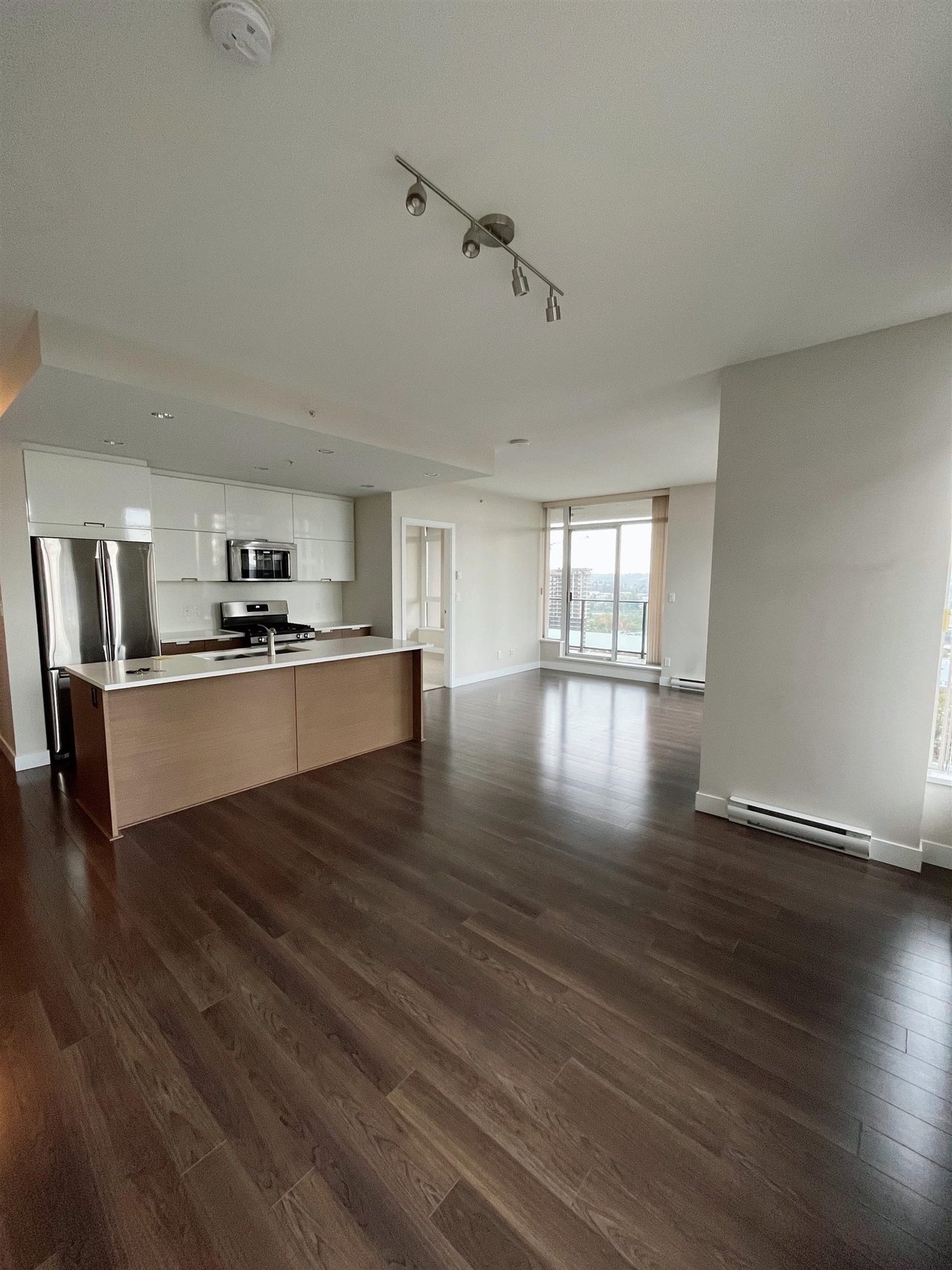 1805-2077 Rosser Ave