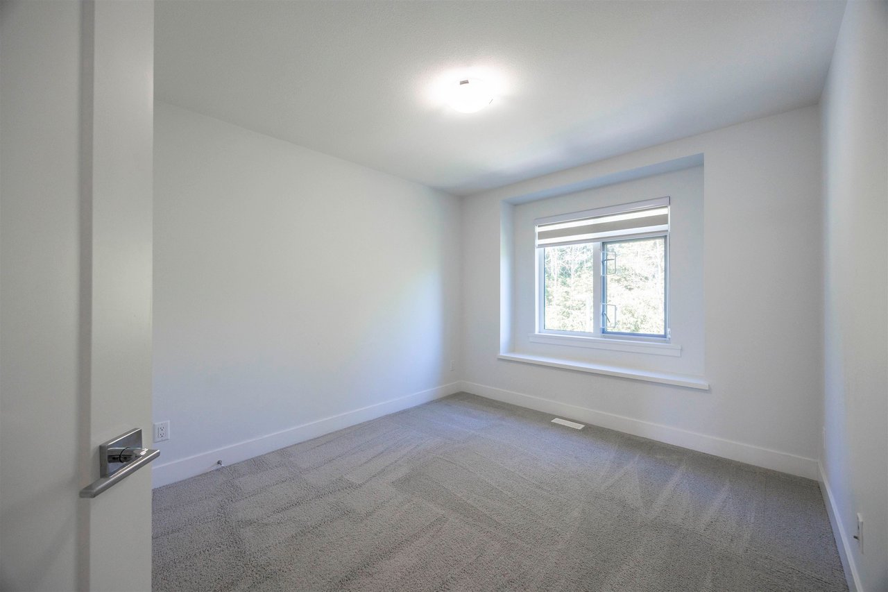 7846 204 St