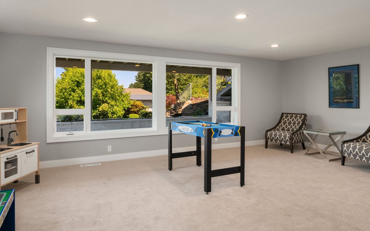 North Mercer Island Rebuild with Views