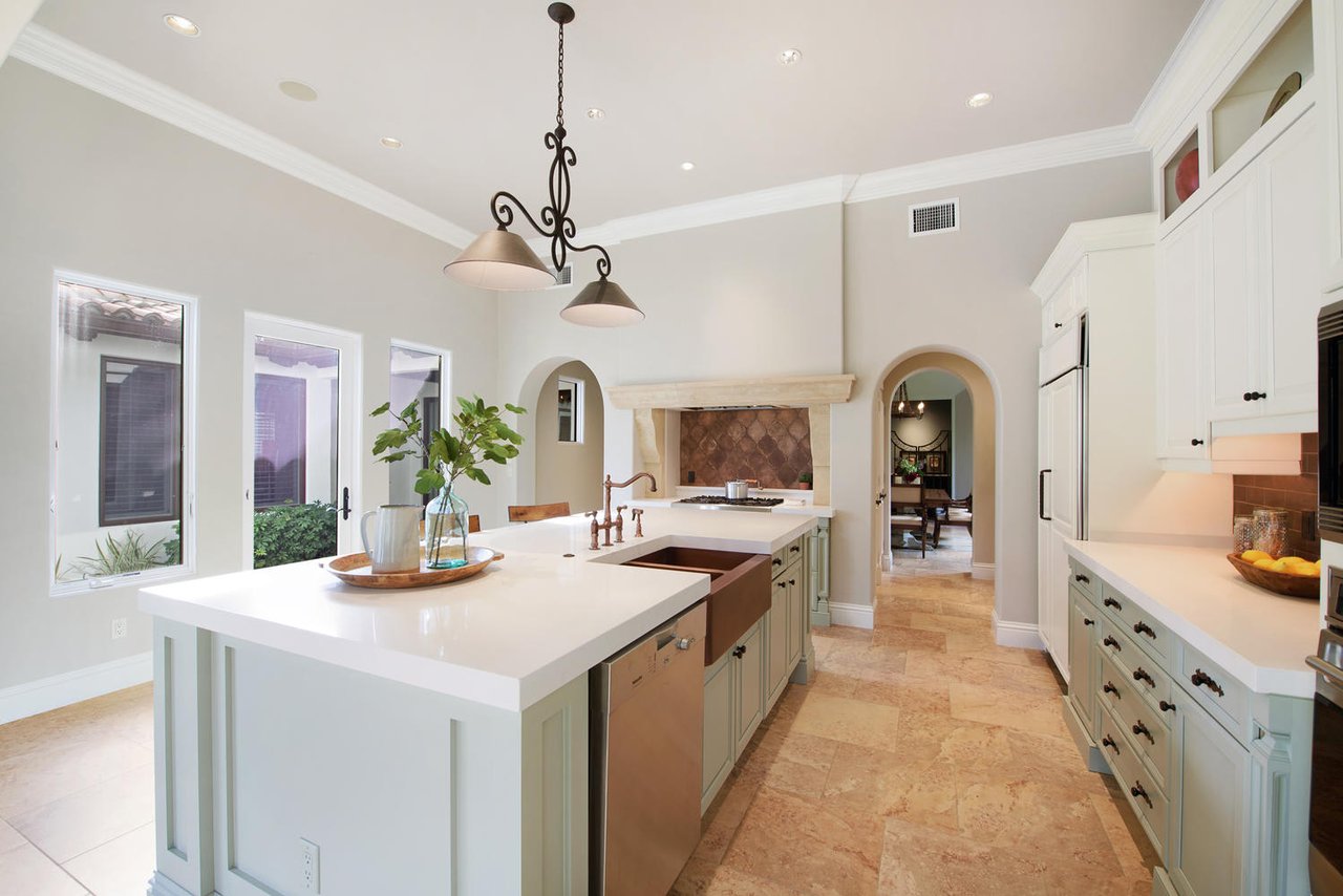 10838 Est Cortile CT