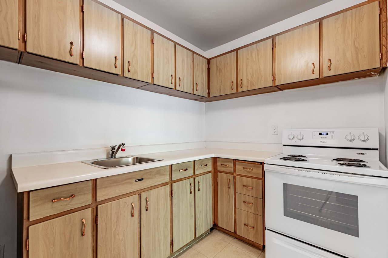 FOREST HILL OVERSIZED SUITE