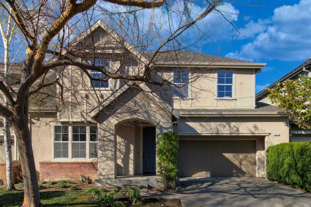 5 Windsor Court