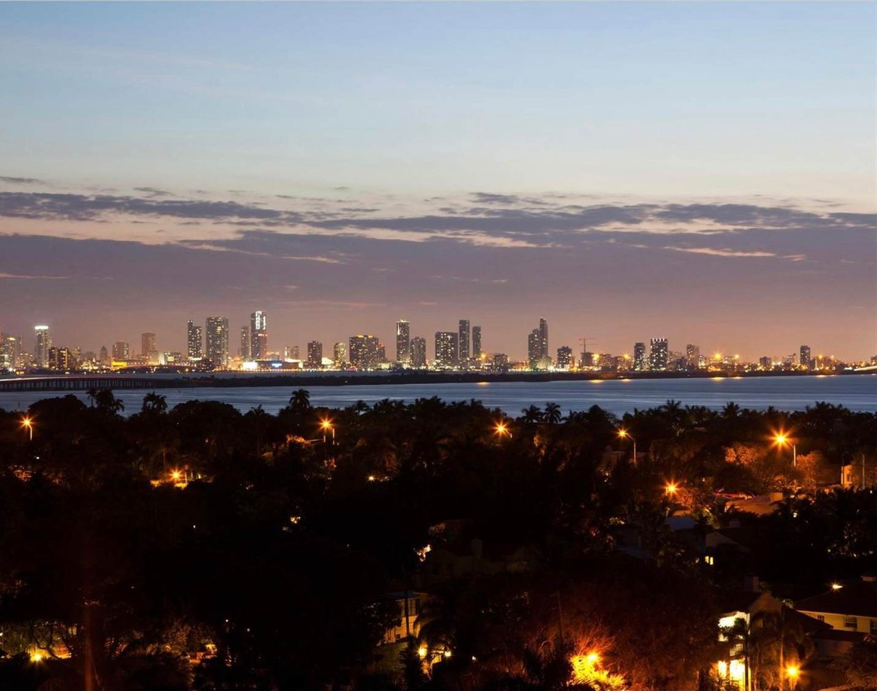 Ritz Carlton Miami Beach Residence 