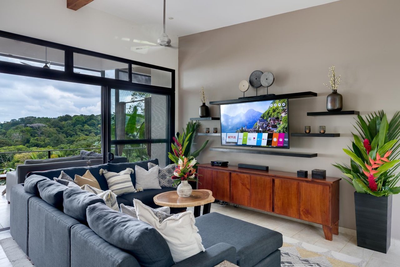 Villa Santo Vida, 4 Bed, Ocean View