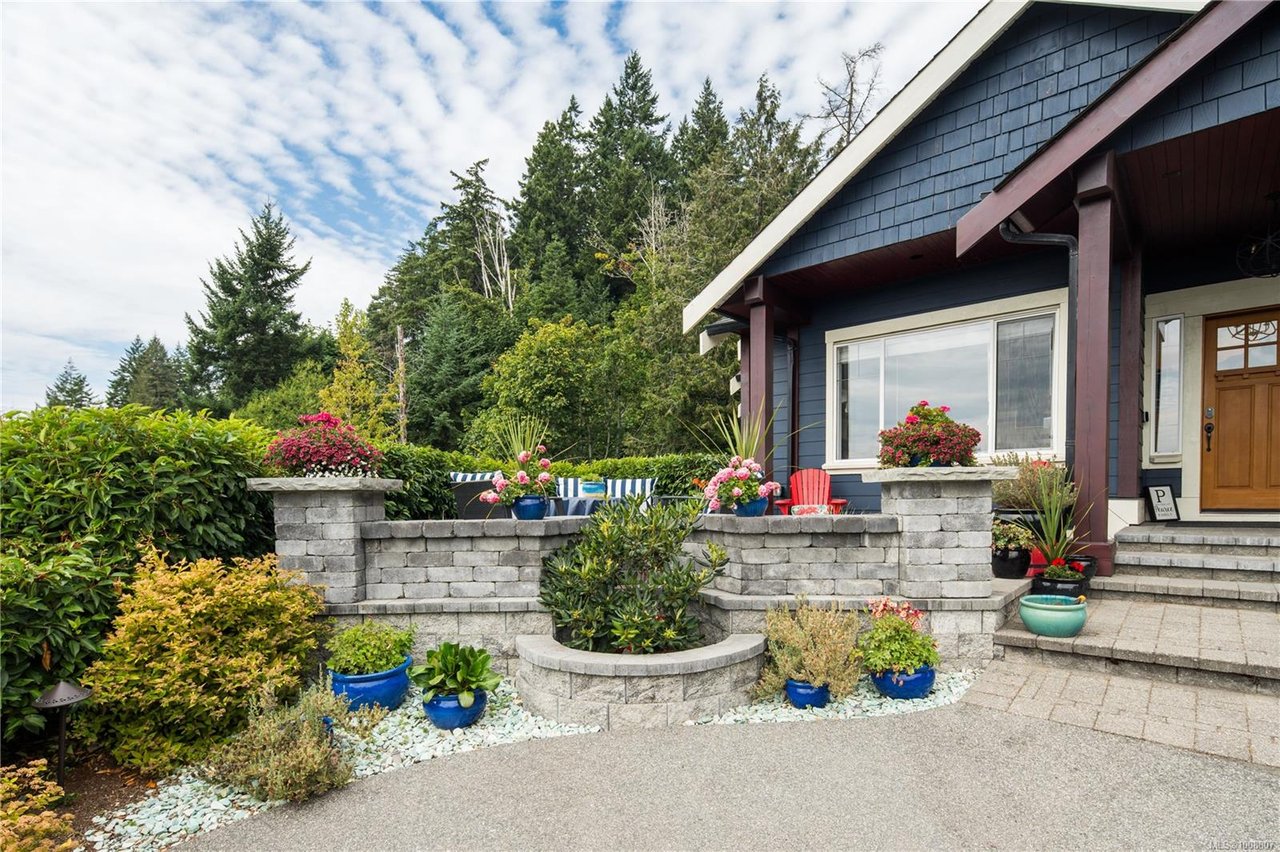 630 Granrose Terr, Colwood