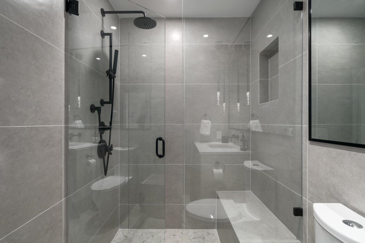 337-4573 Chateau Blvd