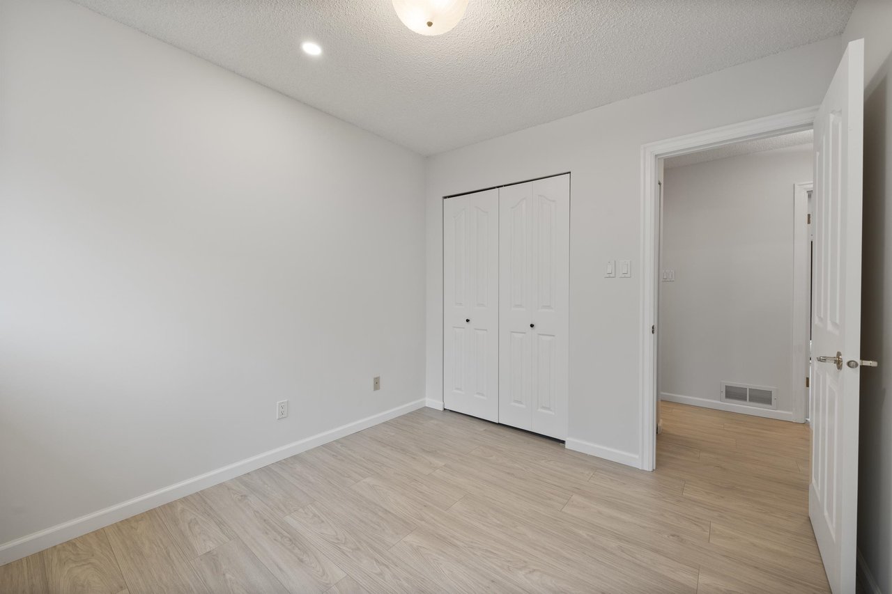 4681 Fernglen Pl