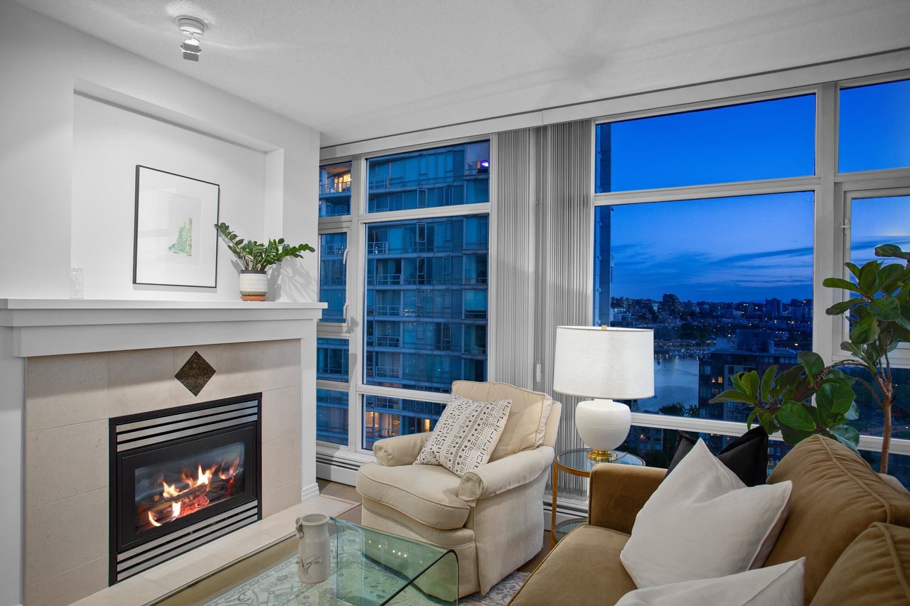 2706-1199 Marinaside Crescent, Vancouver