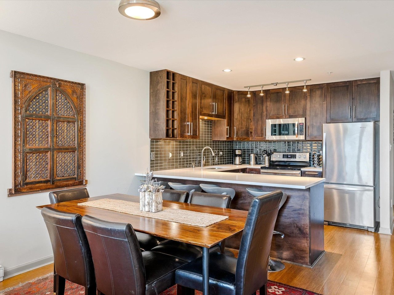 302-3212 Blueberry Dr