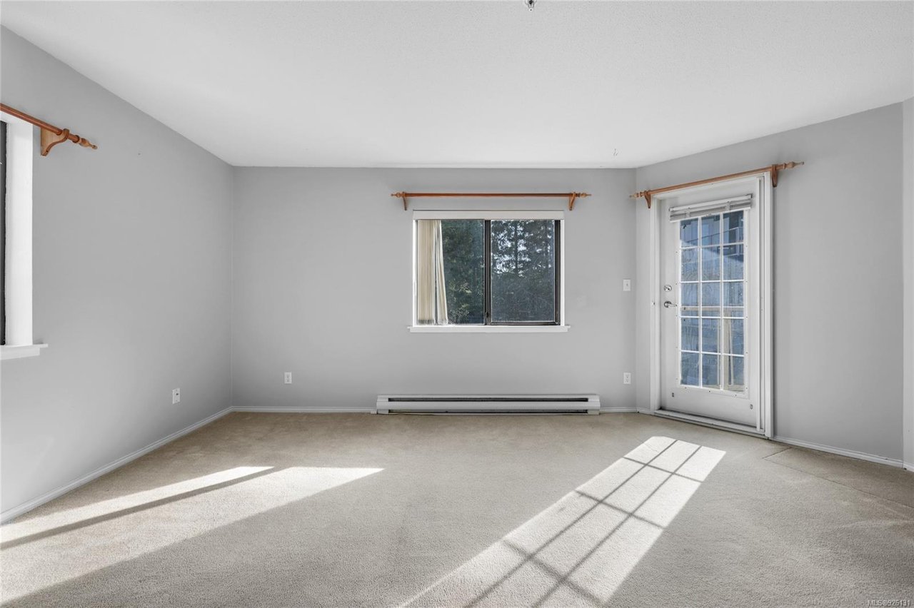 209-651 Jolly Pl
