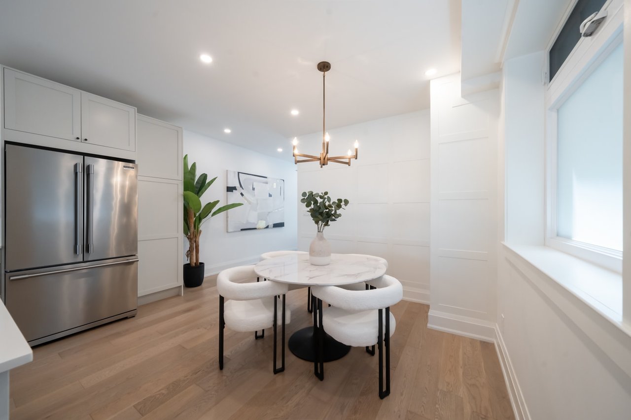 38 Richard Ave 