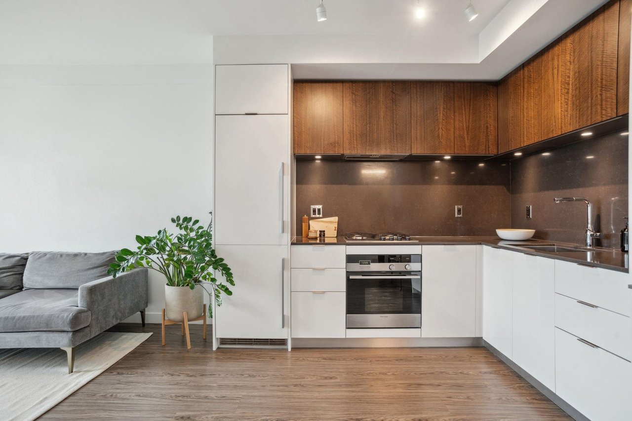 504-209 E 7th Ave