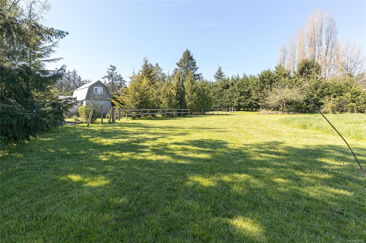 1550 McHattie Rd