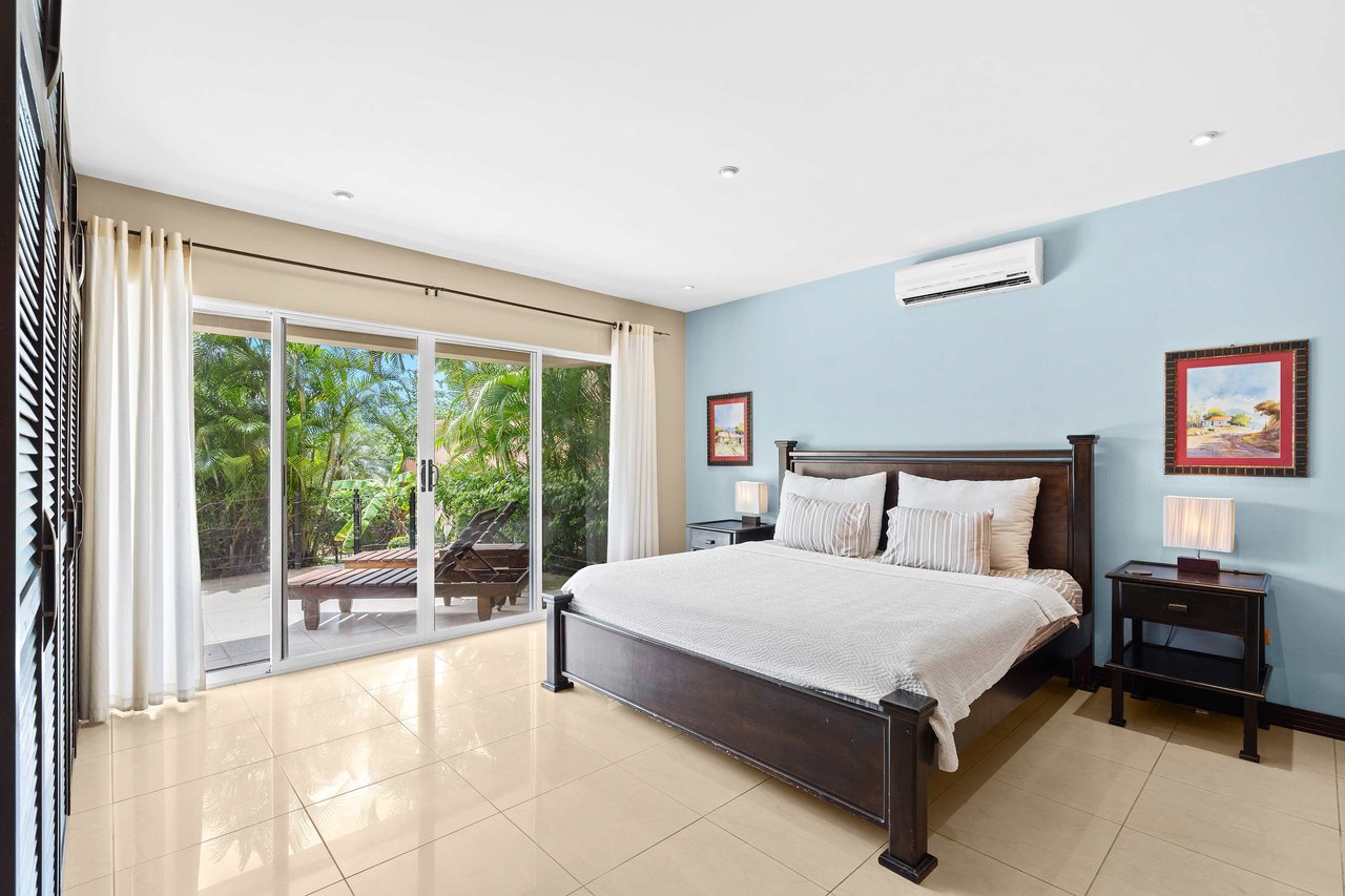 Maison Blanche | Exquisite condo in the exclusive gated community of Altos de Flamingo