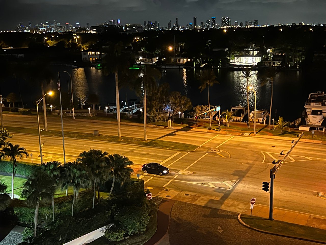 5225 Collins Ave #917 Miami Beach FL-33140