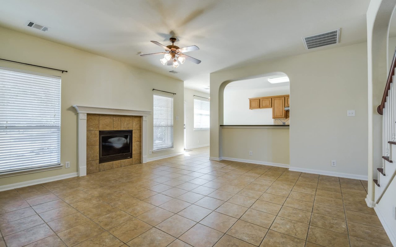 707 Aster Trail