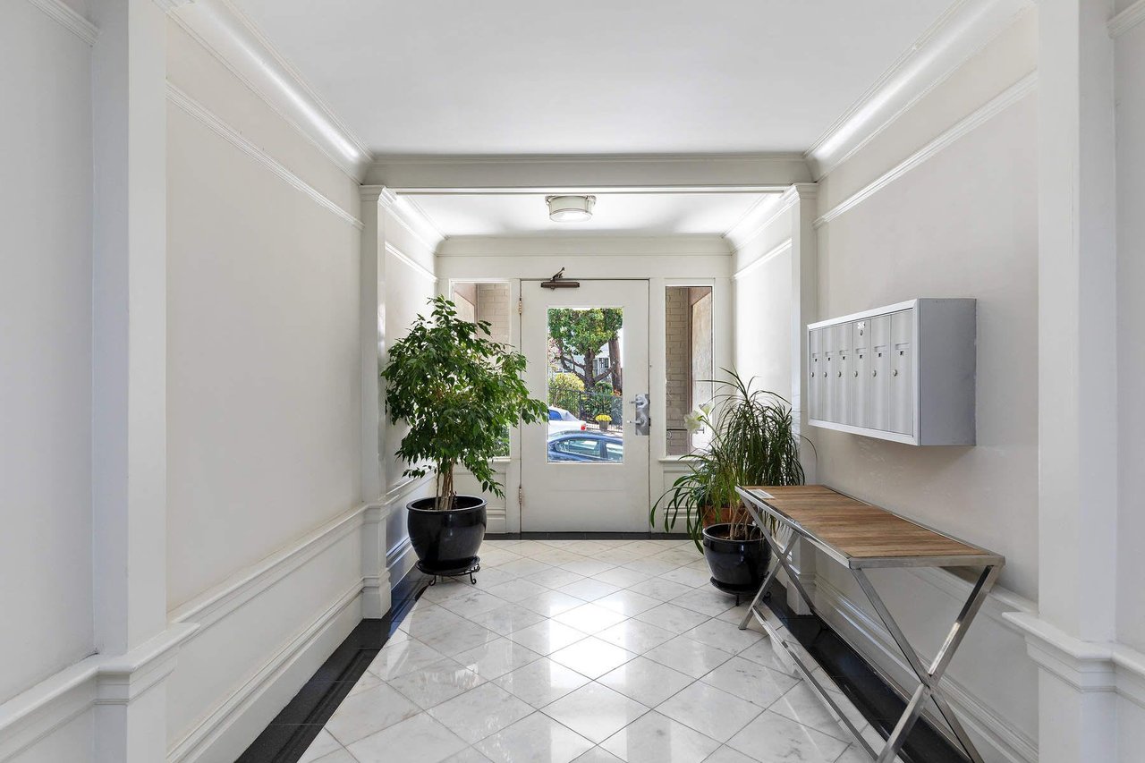 Charming Nob Hill Home
