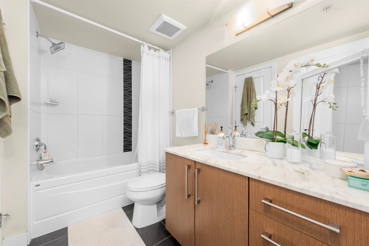 407-15795 Croydon Dr