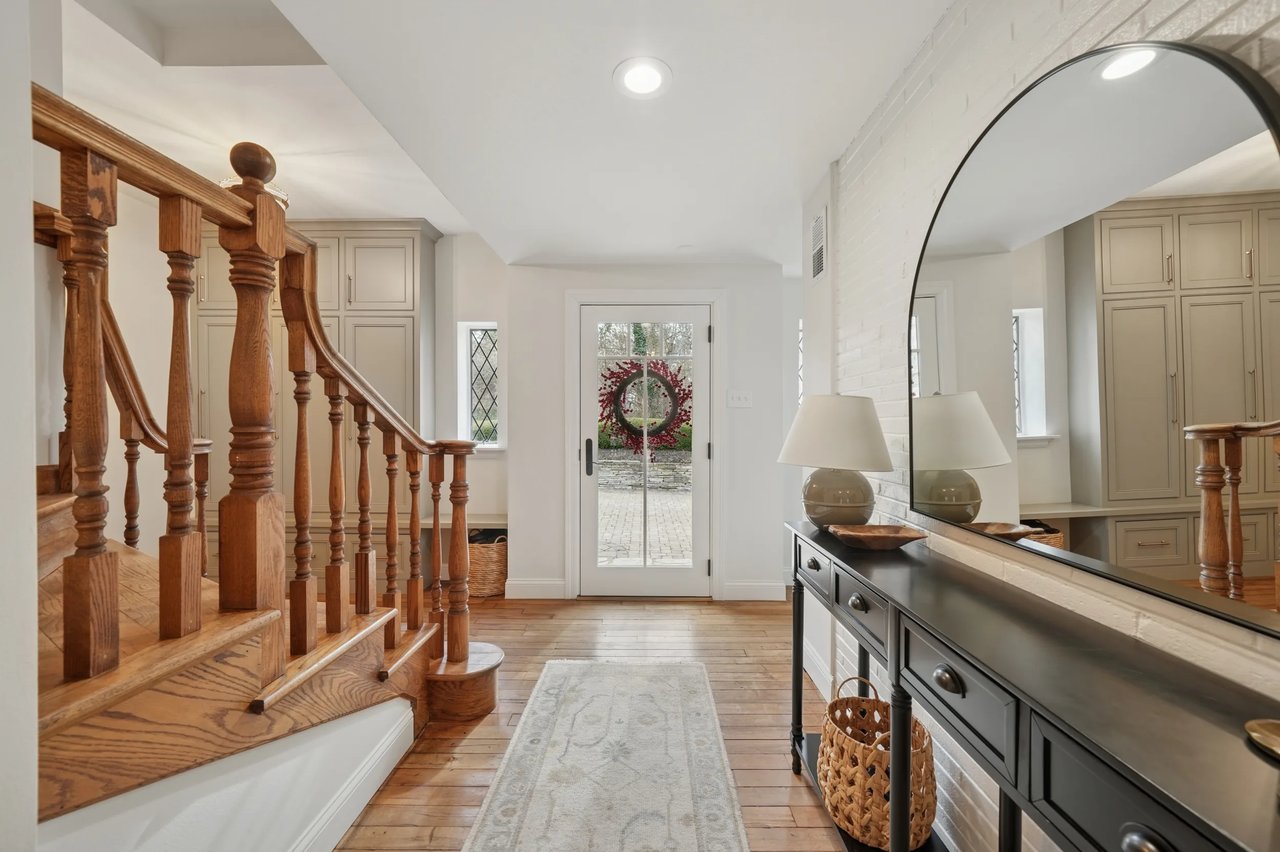 A home in Huntleigh hits the market