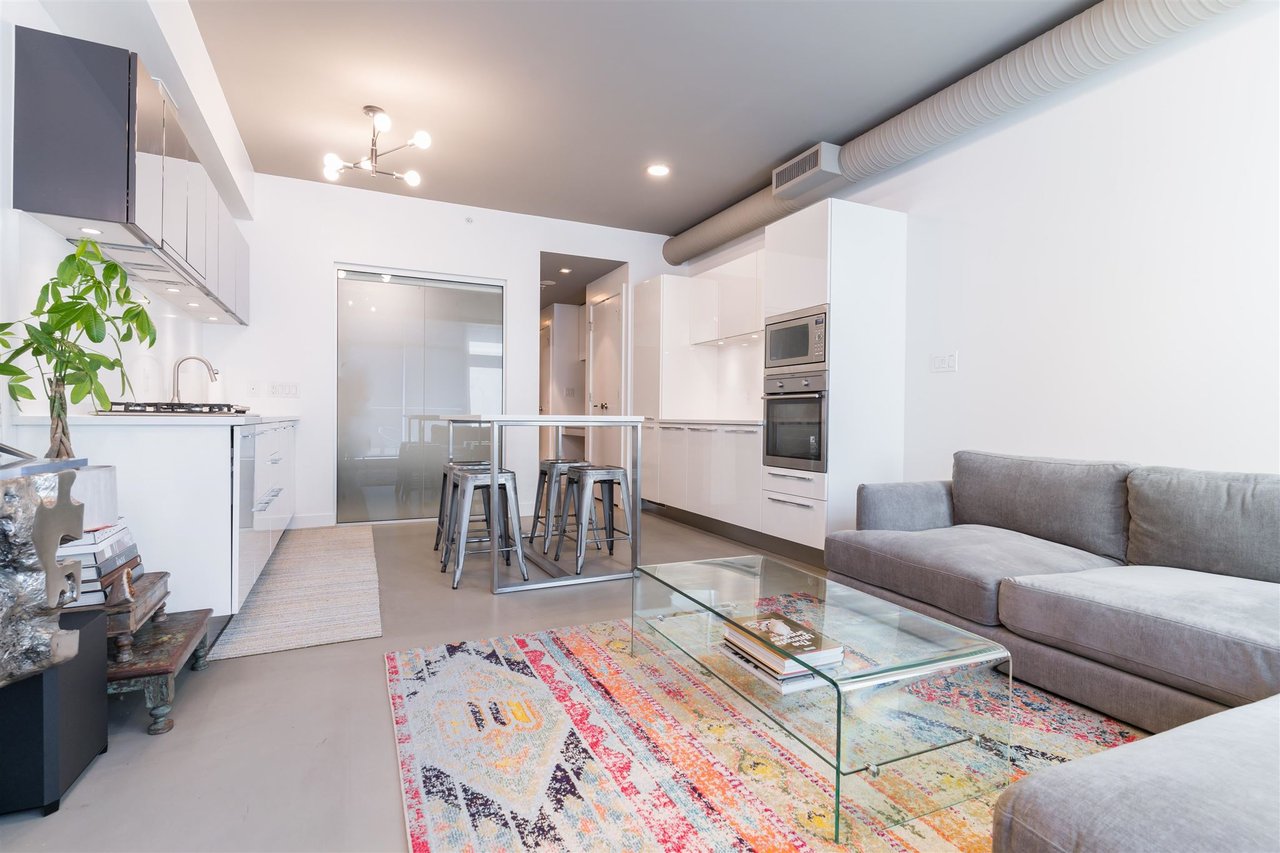 528-108 E 1st Ave