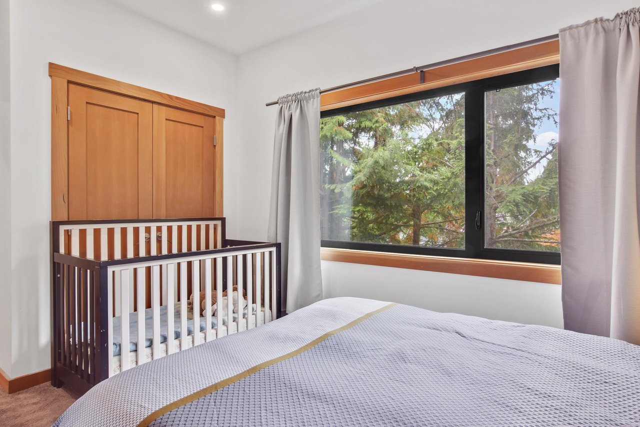 25 Sweetwater Pl