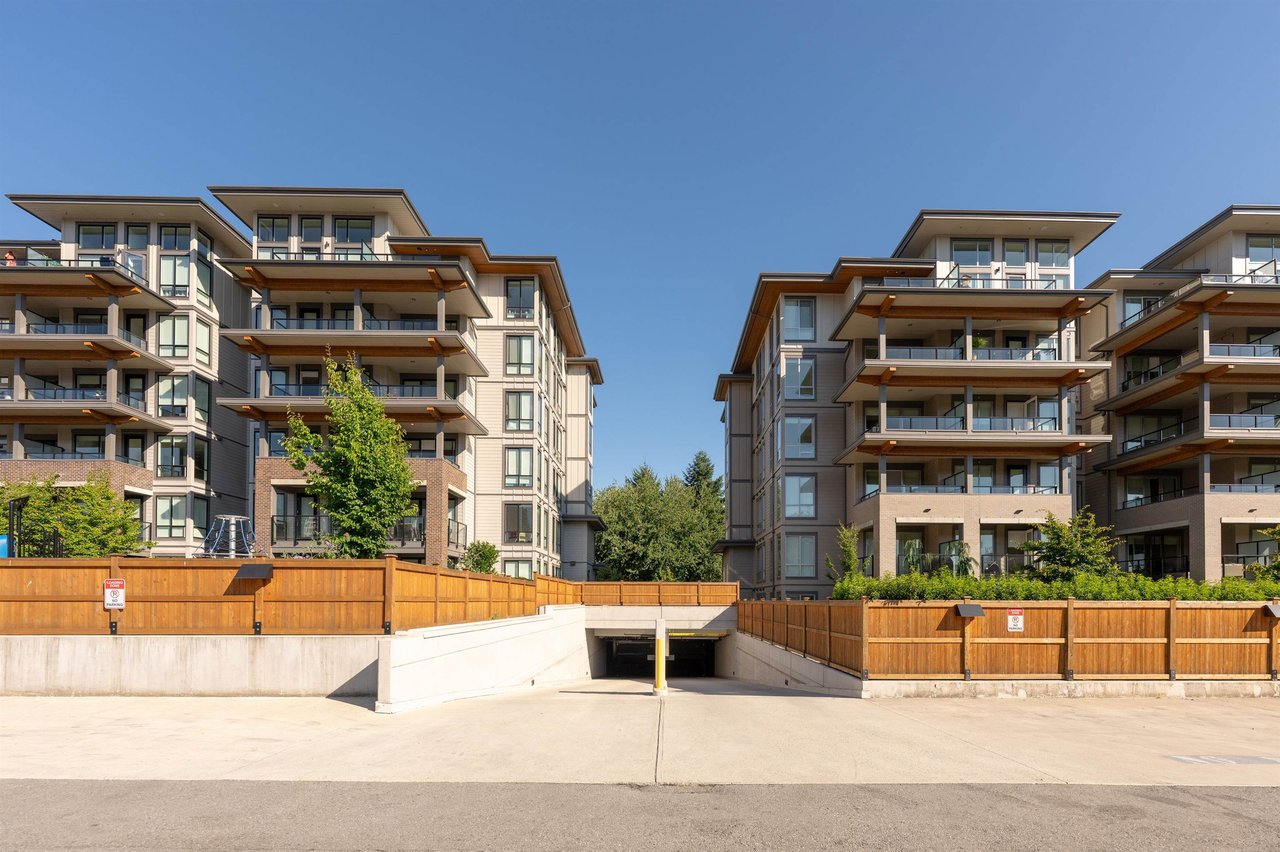 412-7588 16th St