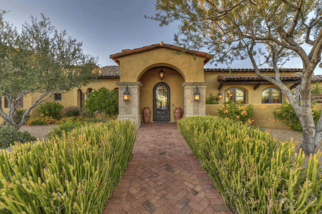 Luxury custom home in Scottsdale, AZ