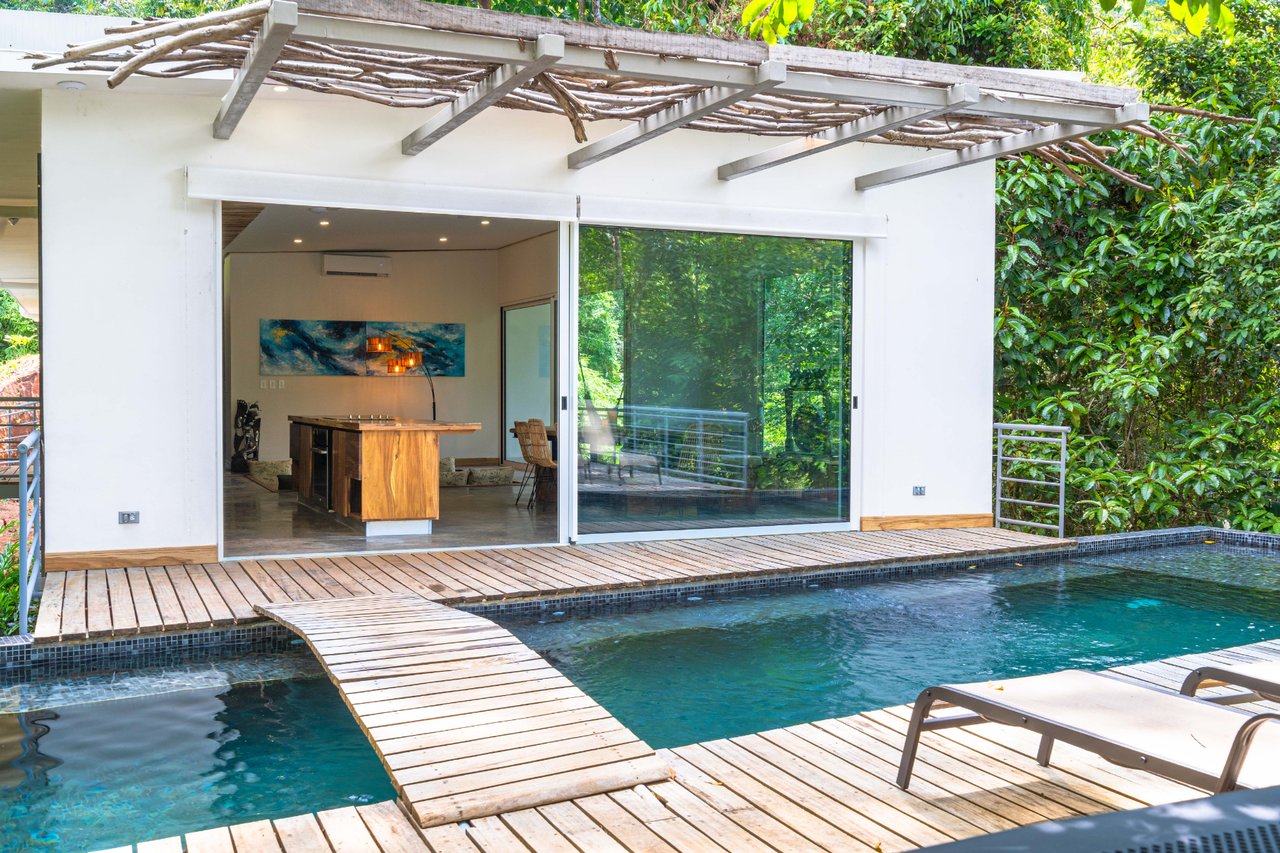 Modern Tropical Jungle Villa, Manuel Antonio, Puntarenas