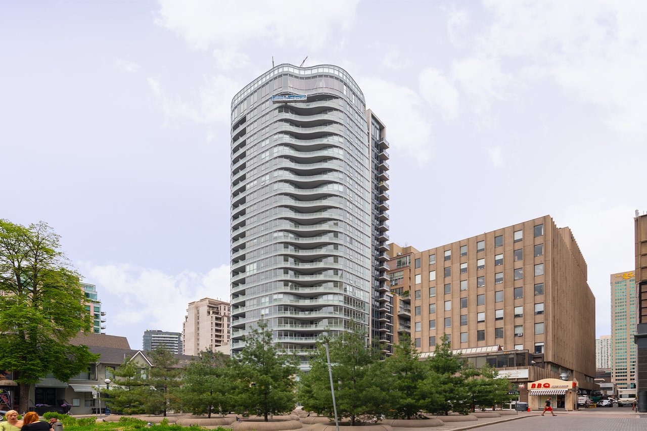 MINTO YORKVILLE PARK