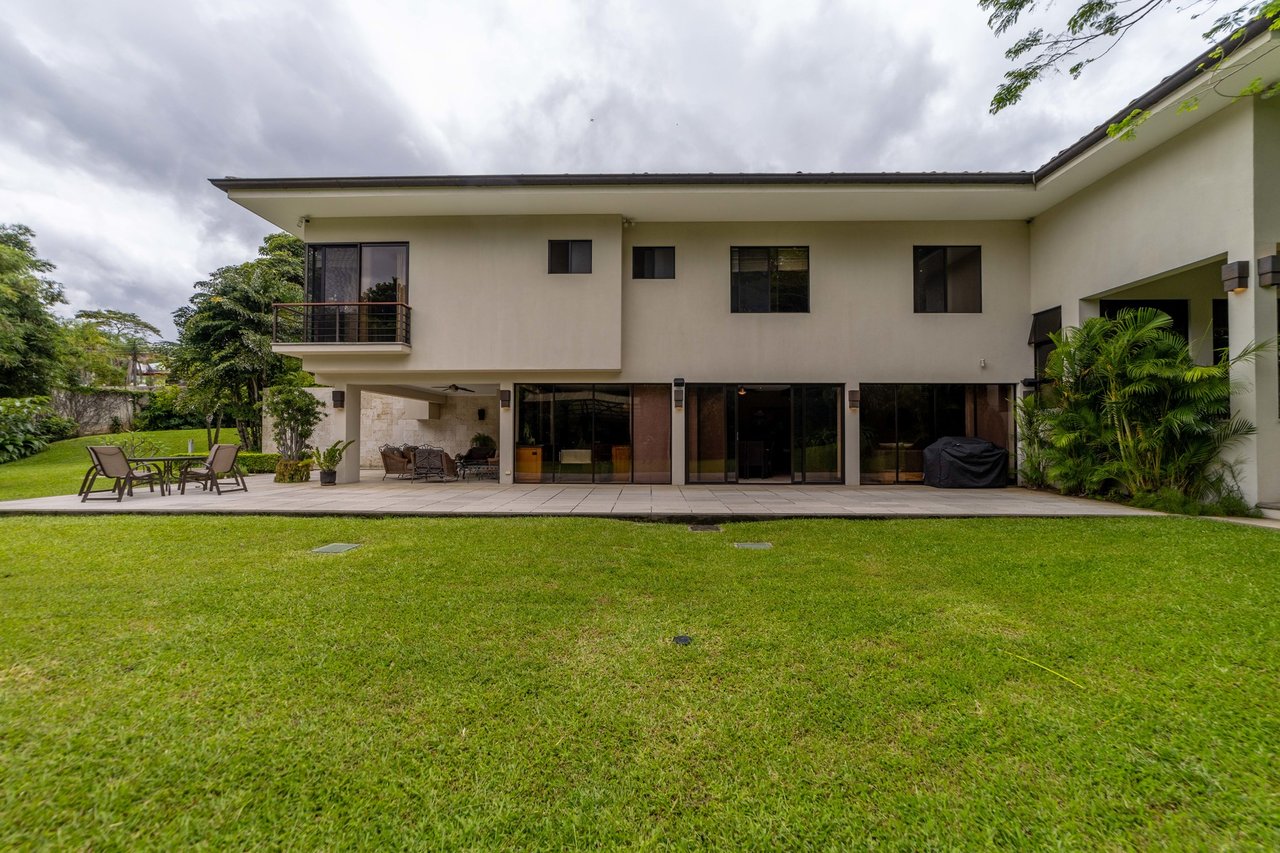 City Family Home, Escazu, San Jose