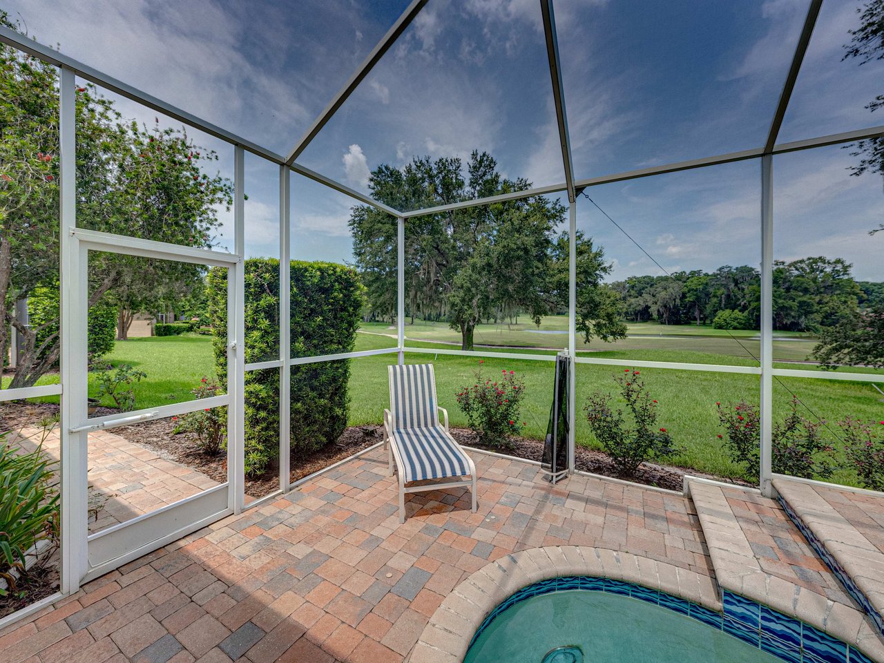 12427 FOREST HIGHLANDS DR