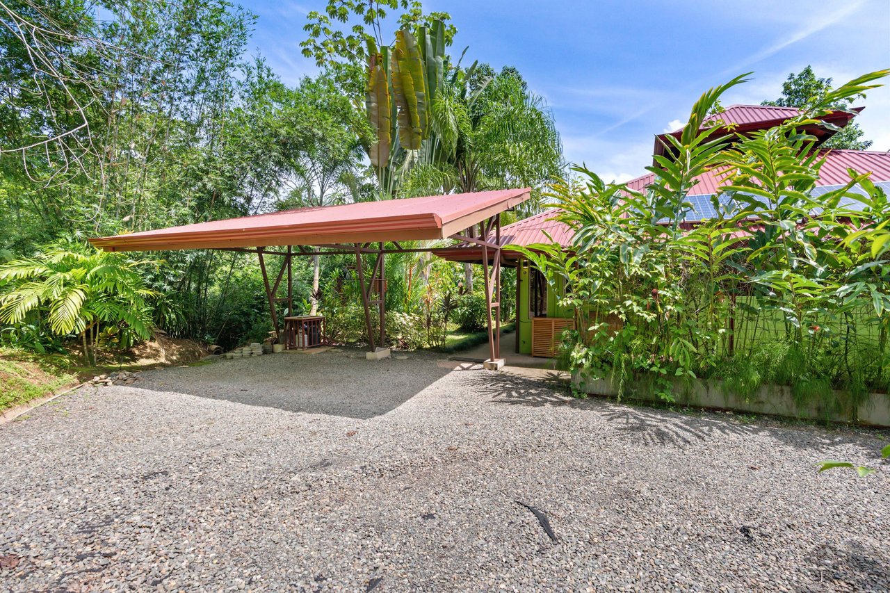 Casa Loro Verde,  Rainforest Jungle Retreat Home on 5.24 Acres in Portalon!