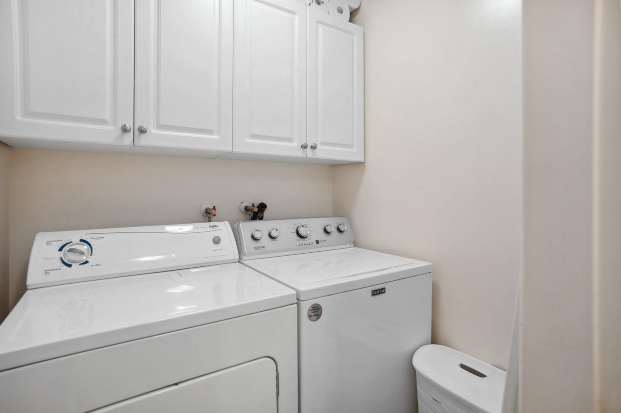 202-1750 W 10th Ave