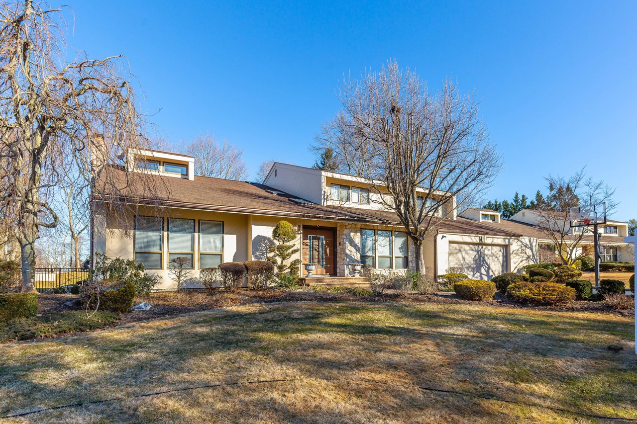 50 Juniper Lane, Muttontown