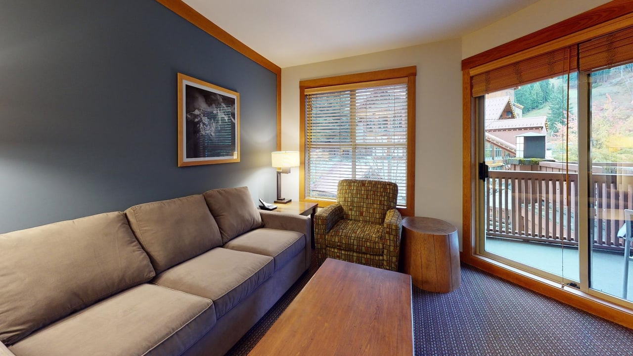 203C-2036 London Lane