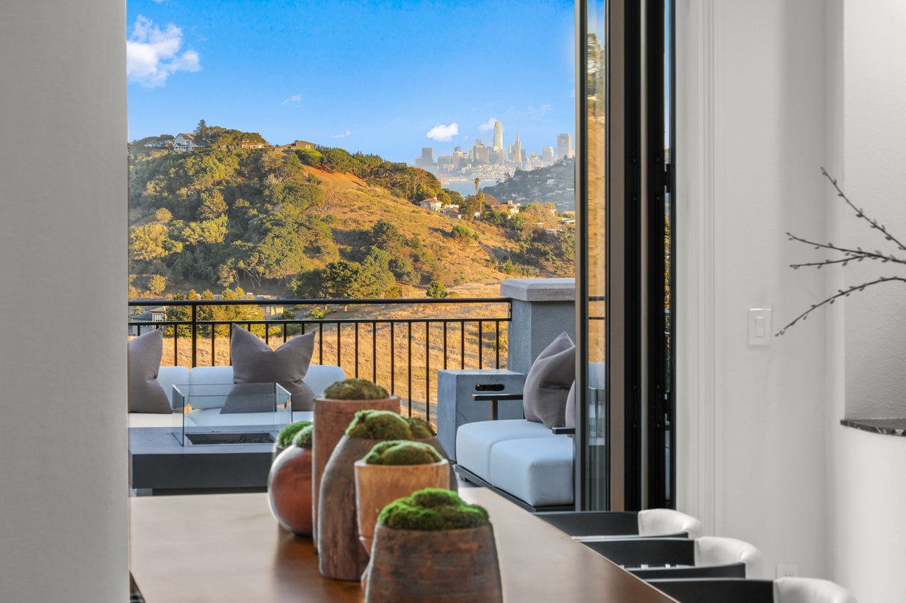 Tiburon Retreat at 7 Mariposa Court