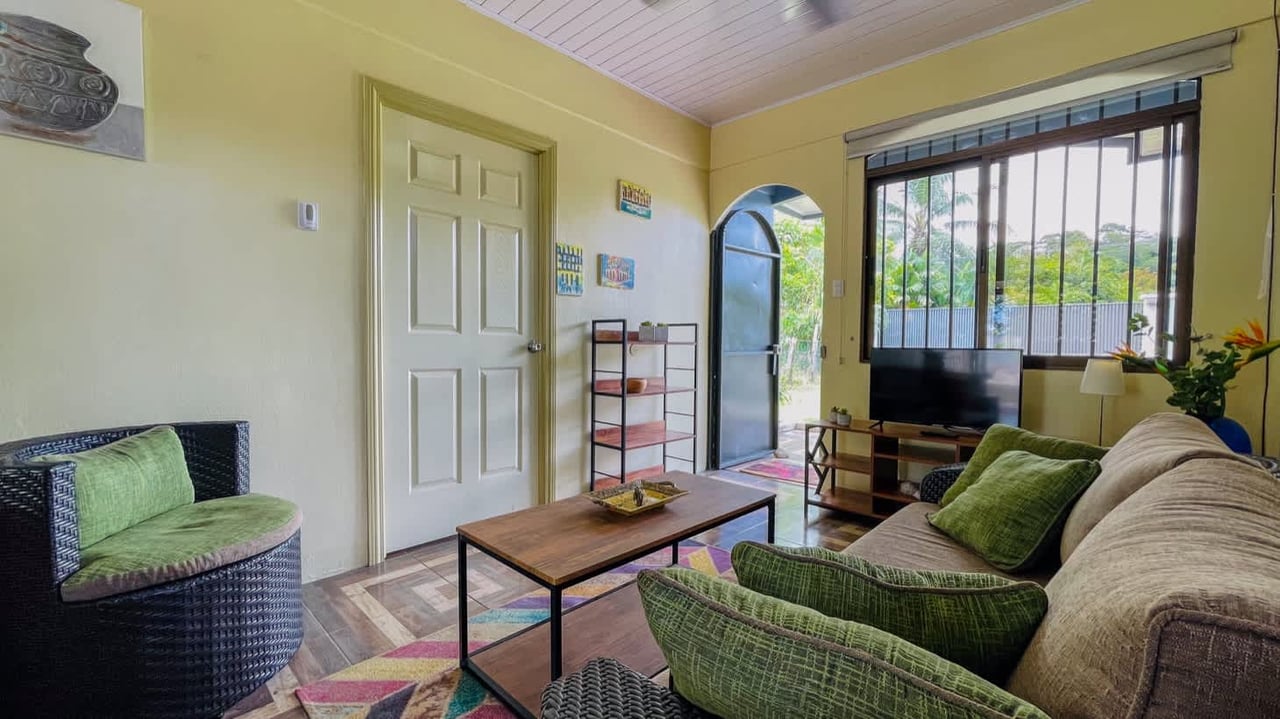 Affordable Gem in the Heart of Bahia Uvita’s Beachside Community