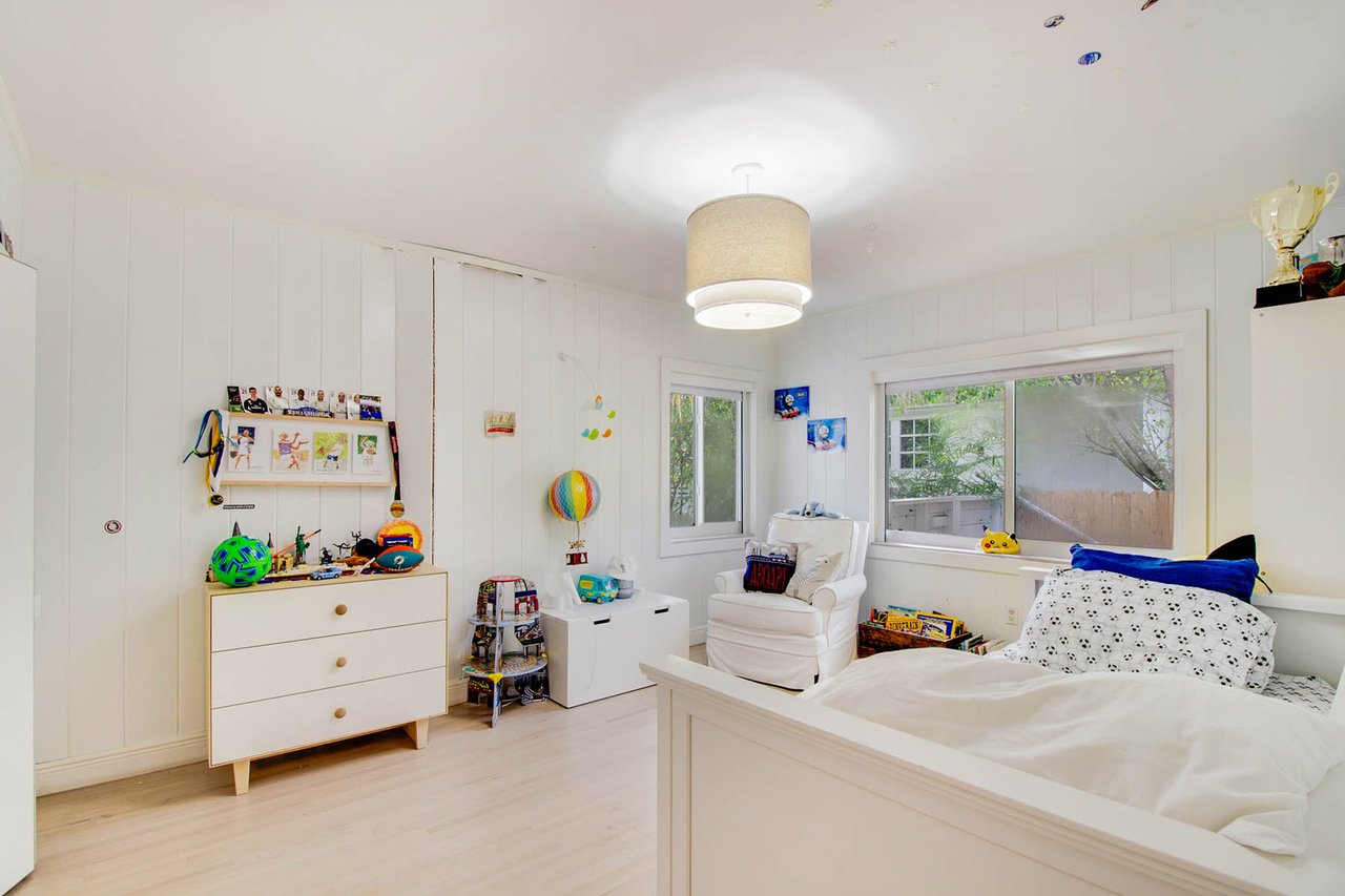 Bay Heights Perfection