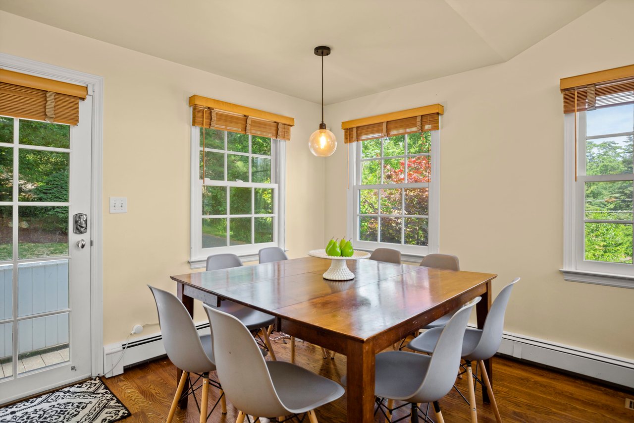 12 Saint George Place